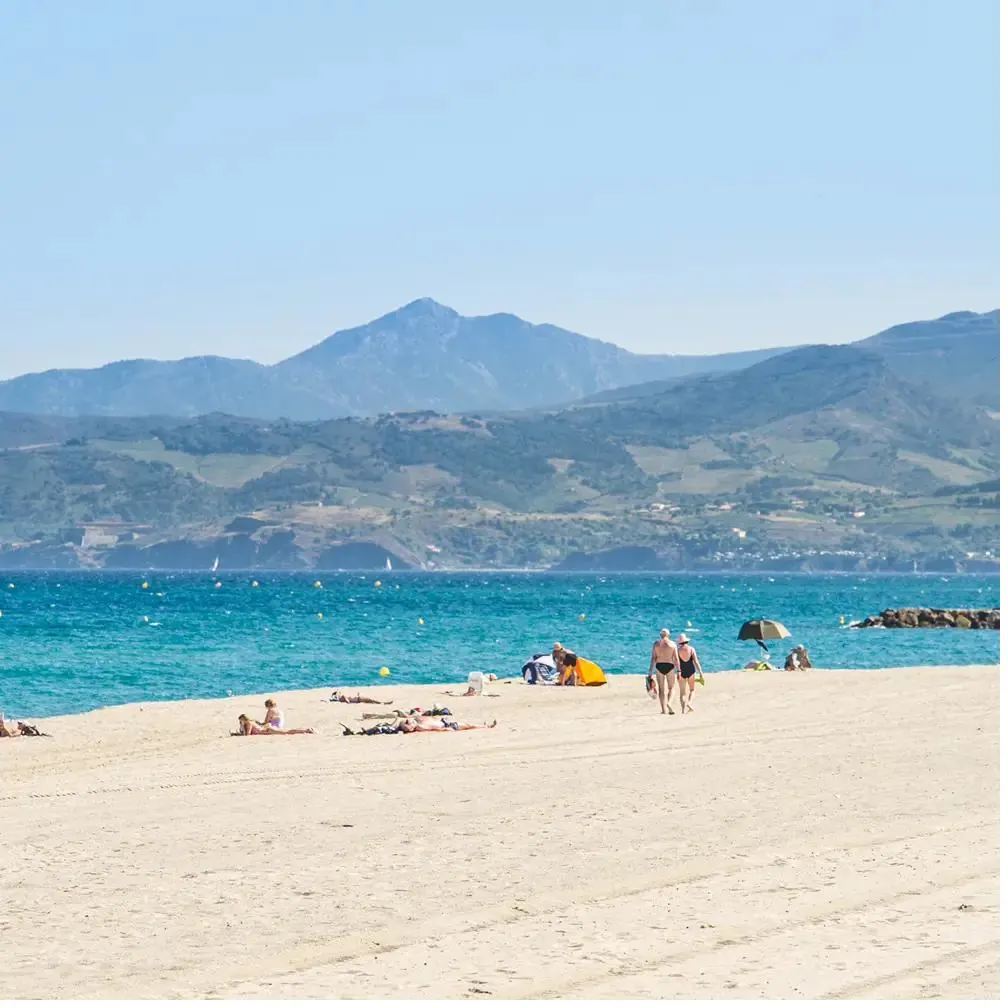 Plage de Saint-Cyprien / Saint-Cyprien beach