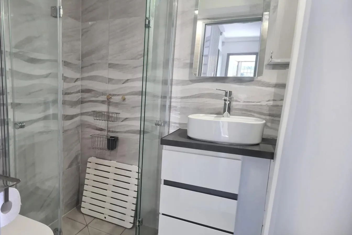Salle d'eau / Shower room